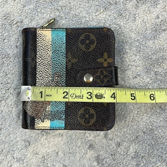 Louis Vuitton Limited Edition Groom Compact Snap Zip Wallet Bellboy Monogram - Picture 16 of 17